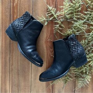 Elliott Lucca Rosa Booties
